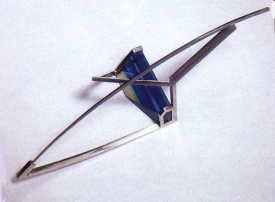 Pin (mould-melted glass, pakfong, 20cm)